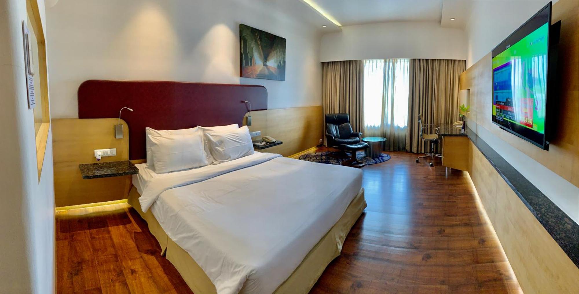 Executive Room City View Queen Bed